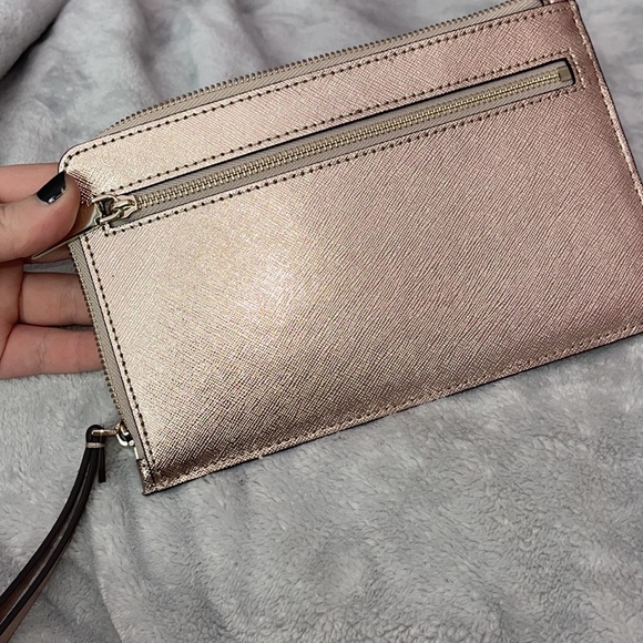 Kate Spade Wristlet - Picture 4 of 6